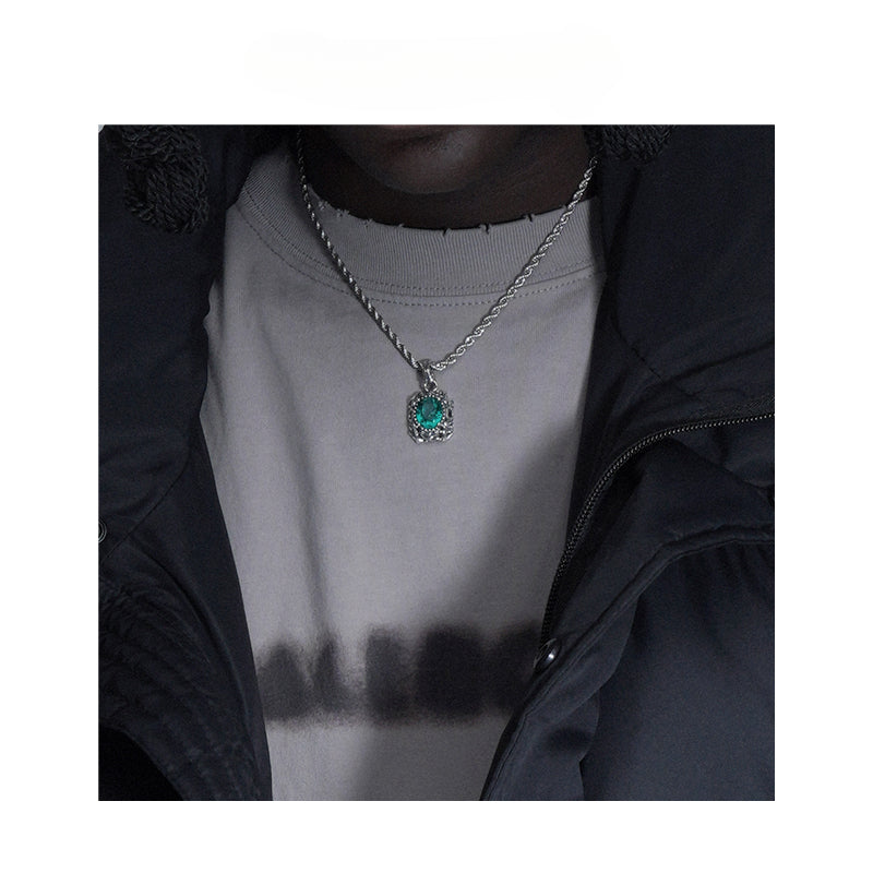 Collar de hip-hop con colgante de esmeralda