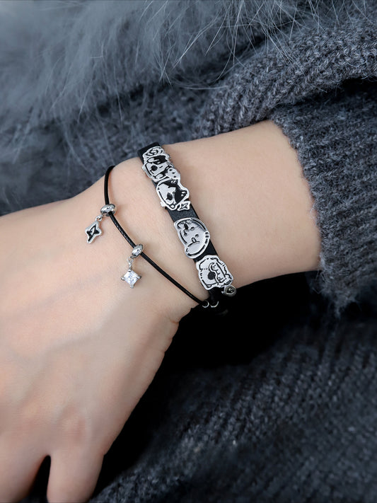 Pulsera de cuero con forma de cachorro feliz