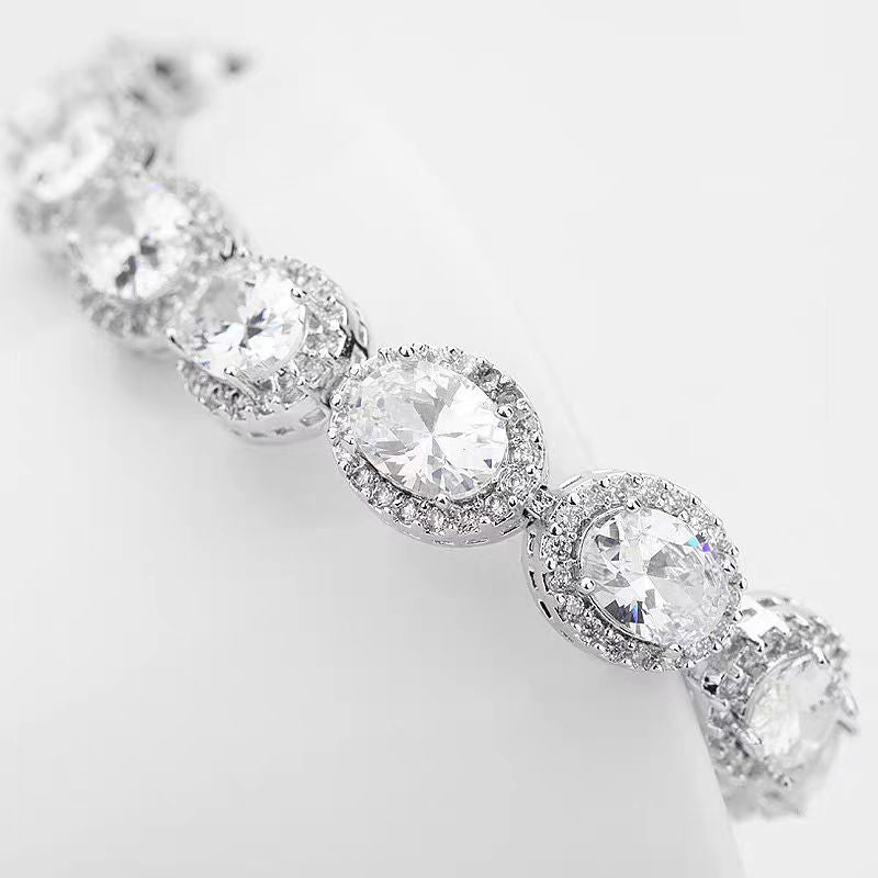 Pulsera de moda con circonitas ovaladas de un solo bucle