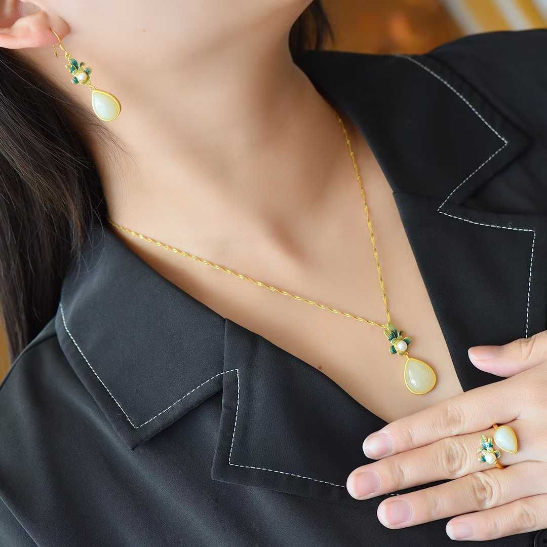 Vintage-Style Silver Inlaid Hetian Nephrite "Lush Orchid" Teardrop Jewelry Set