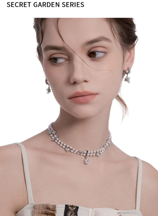 Secret garden pearl necklace