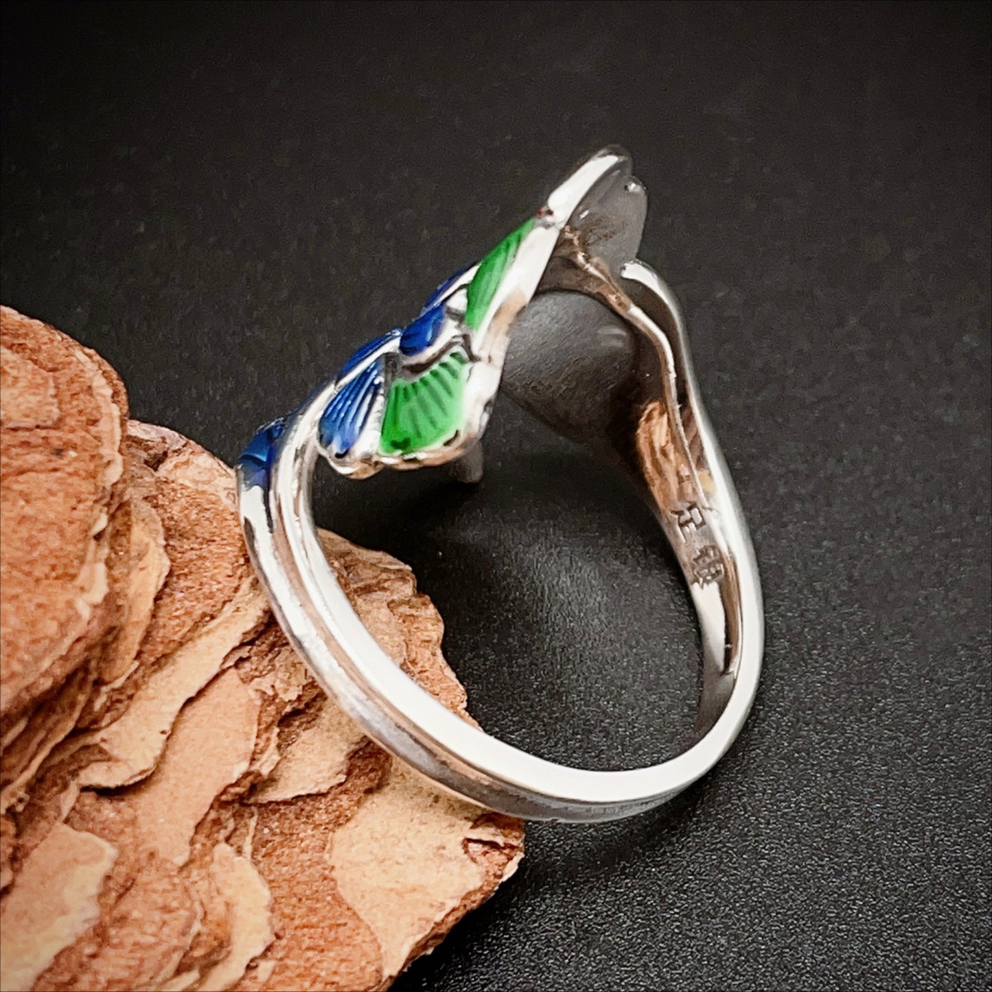 Anillo de plata de ley con peonía de moda