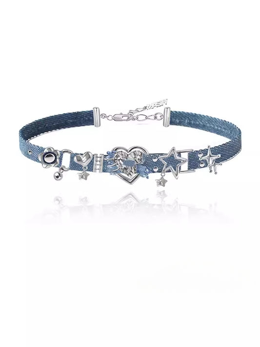 Gargantilla de cadena vaquera con forma de corazón