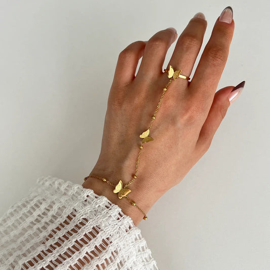 Diseño de cadena de mariposa tridimensional esmerilada