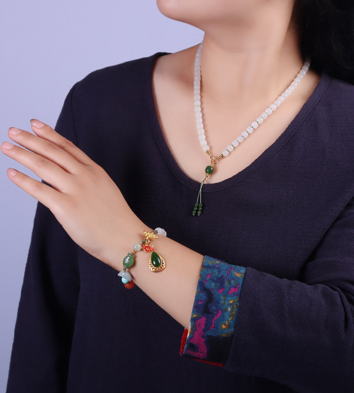 Collar de jade hetiano de doble propósito de moda