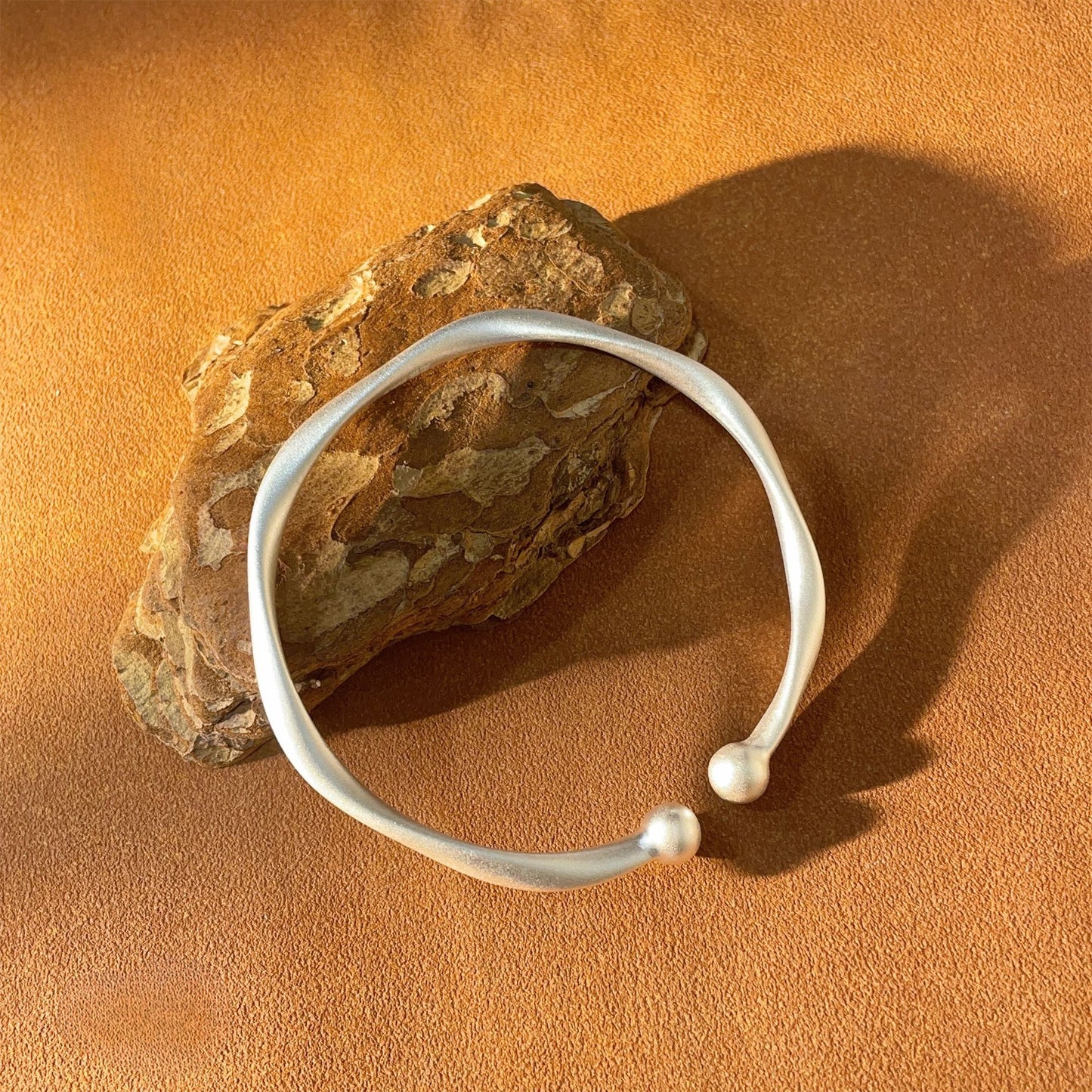 Pulsera de plata de ley con cuentas a juego esmeriladas