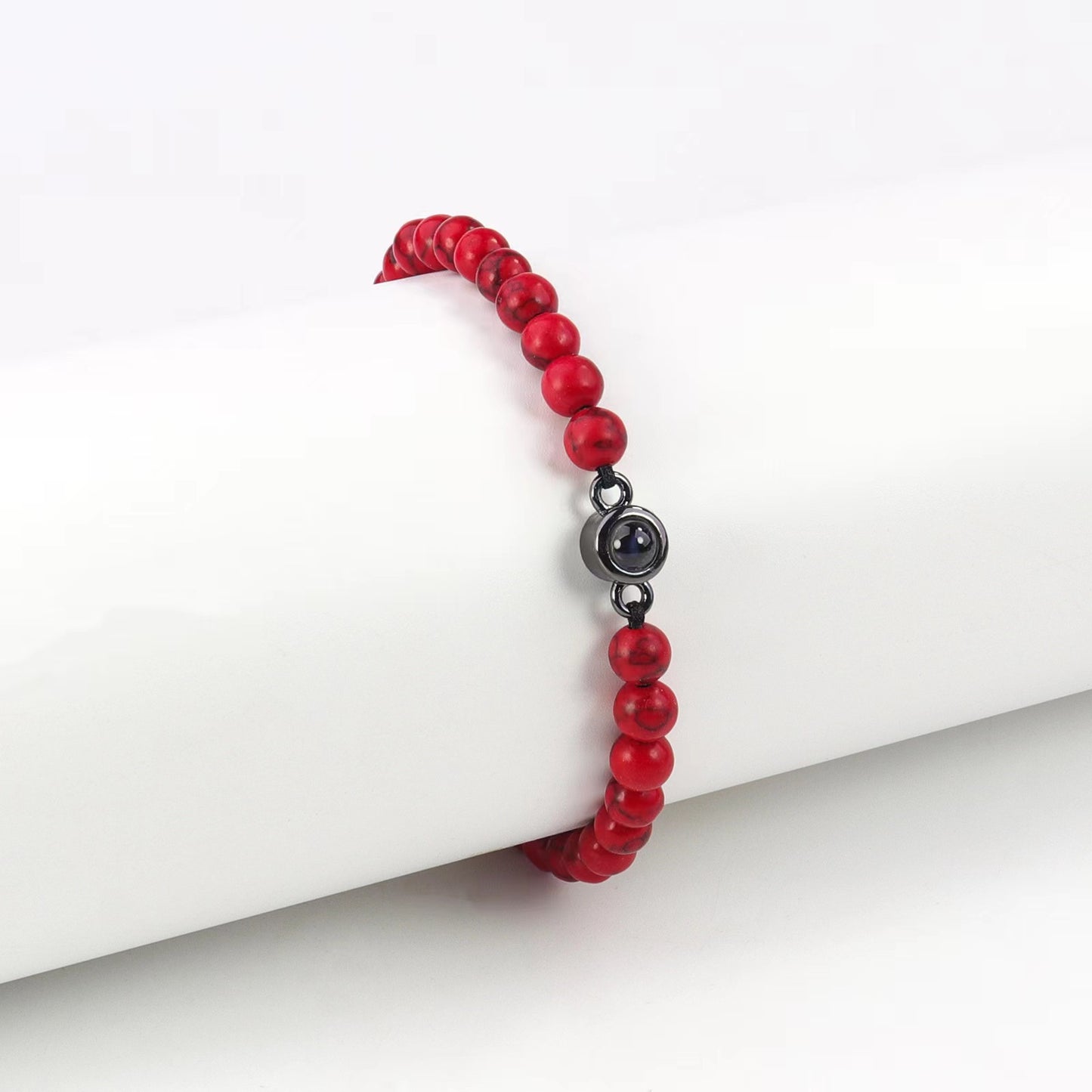 Pulsera turquesa con proyección de fotos