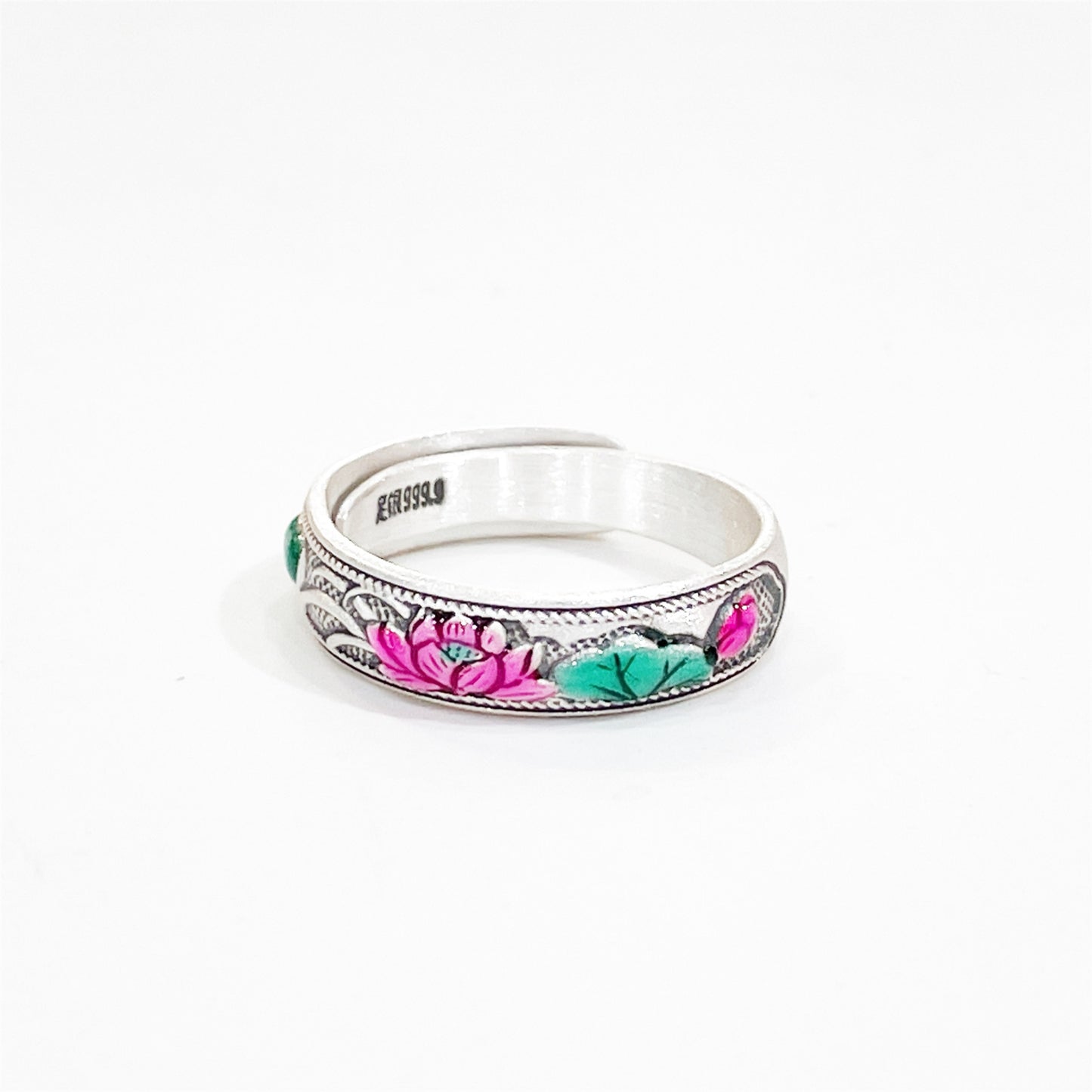 Anillo de plata de ley con hoja de bambú esmaltada y flor de melocotón