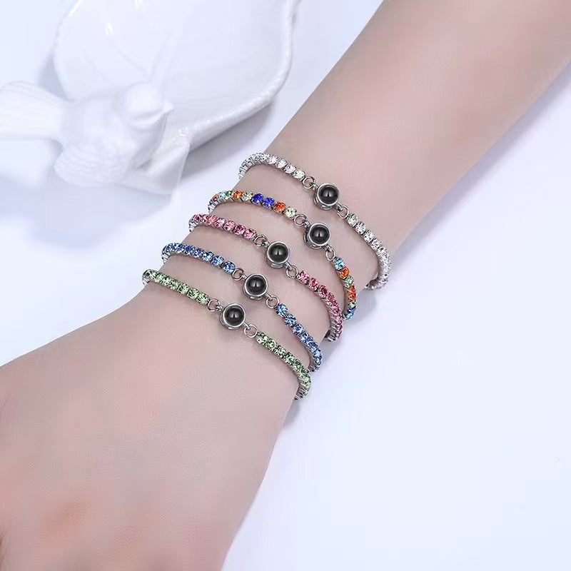 Pulsera fotográfica con proyección de diamantes de colores