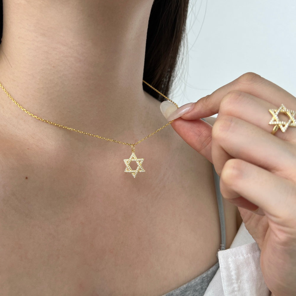 Collar con colgante de estrella de seis puntas con circonitas, personalidad elegante y exquisita.