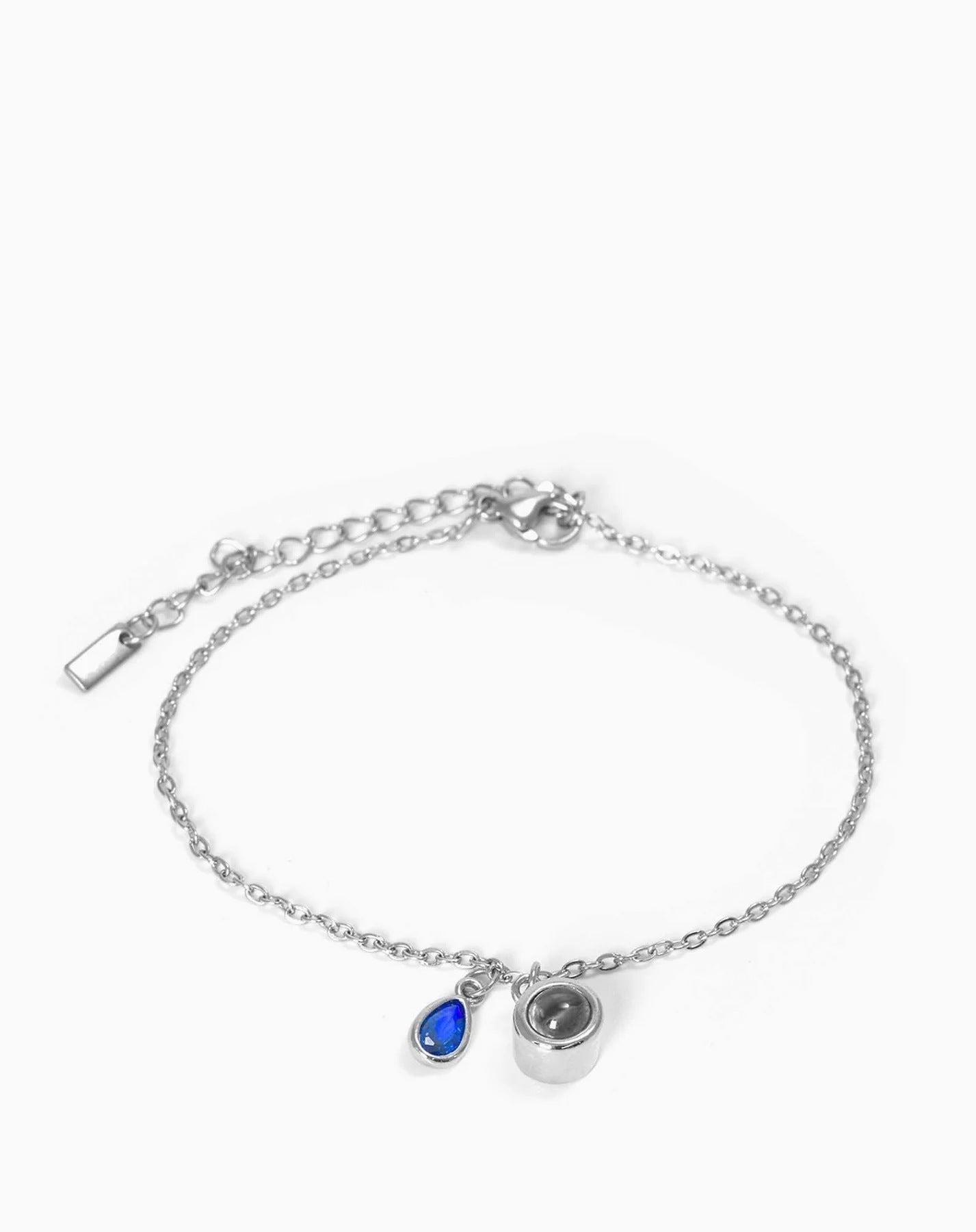 Pulsera con piedra del zodiaco en forma de gota de agua con proyección fotográfica