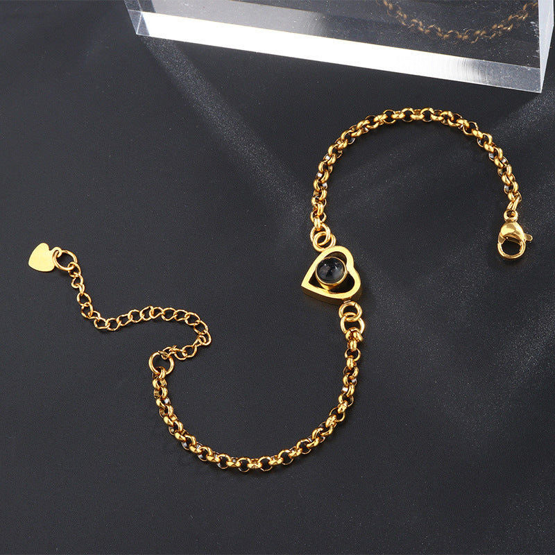 Pulsera con proyección de fotos en forma de corazón