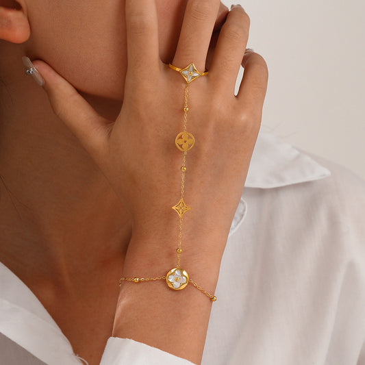 Cadena de dedo con diseño de mariposa esmerilada tridimensional