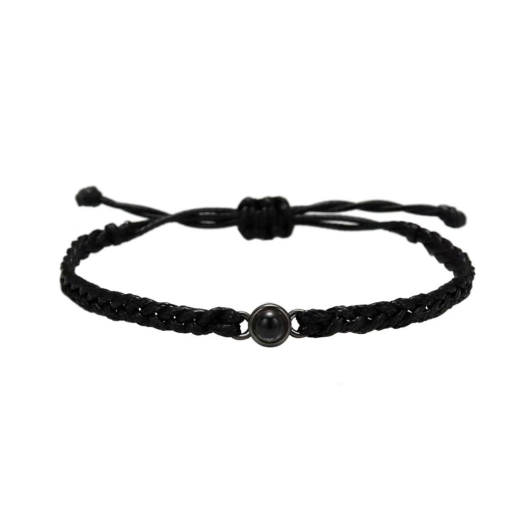 Pulsera tejida a mano con proyección de fotos