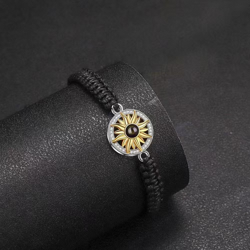 Pulsera tejida con proyección de fotos de girasoles