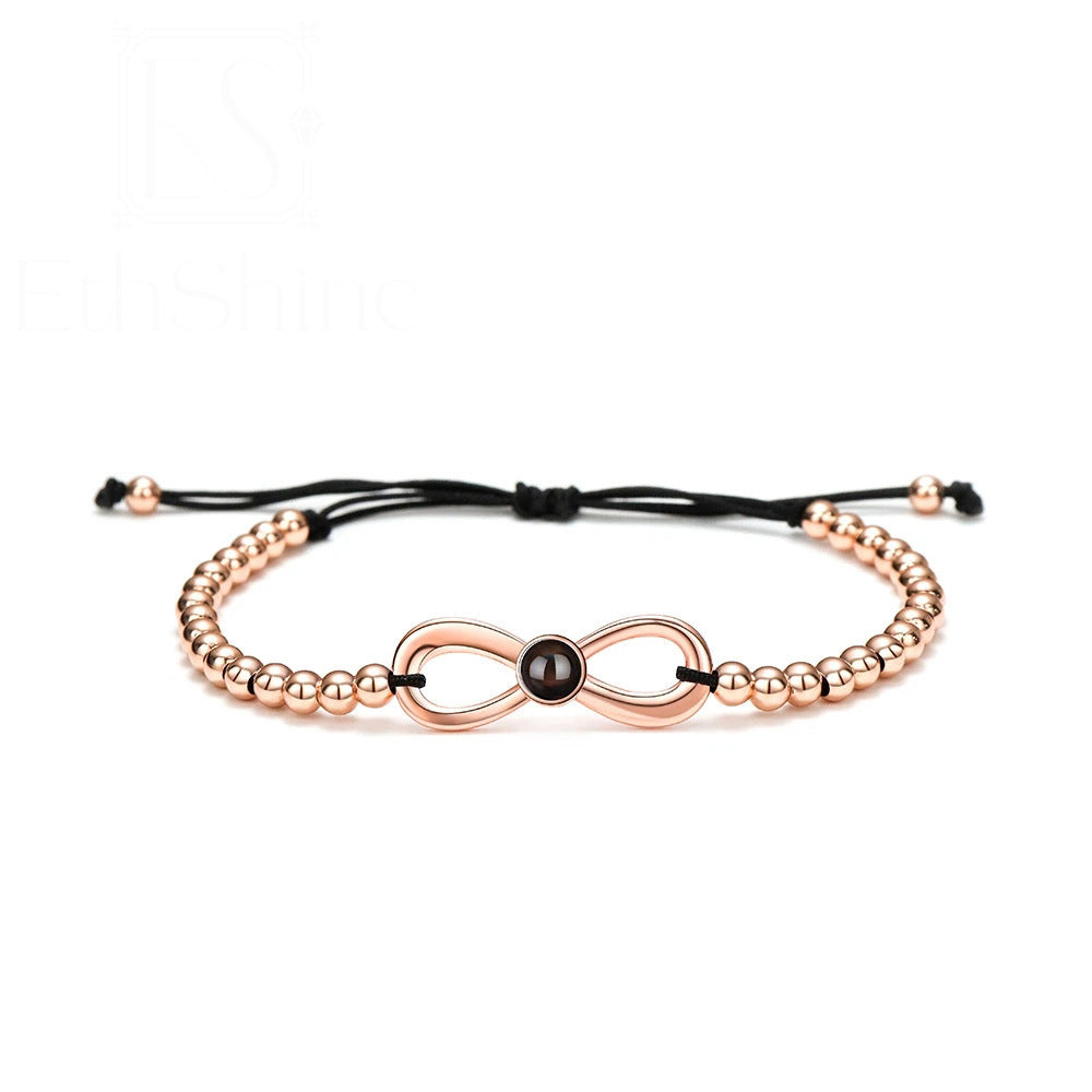 Pulsera de cuentas de latón con lazo y proyección de fotos