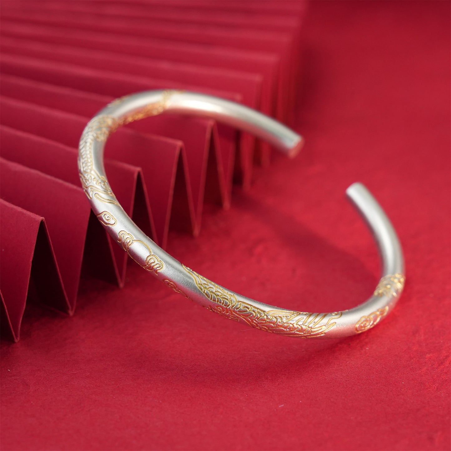 China Frosted round stick open sterling silver bracelet