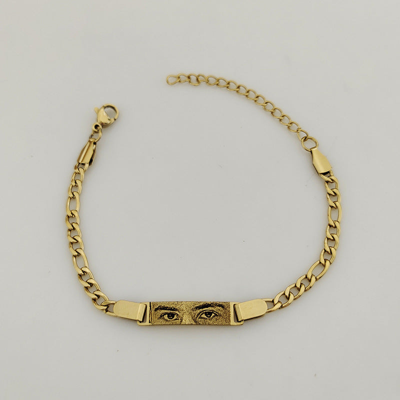 Brazalete con cadena de mano con imagen y texto grabado personalizado