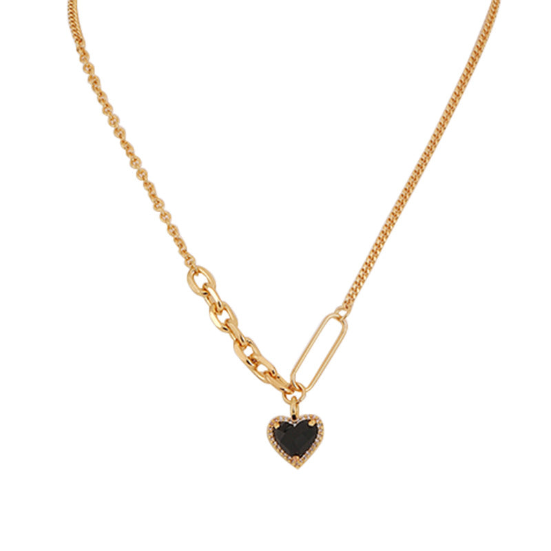 Collar de corazón negro de alta gama para mujer.