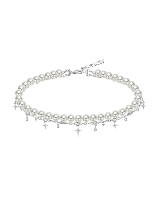 Weaving pearl necklace with love