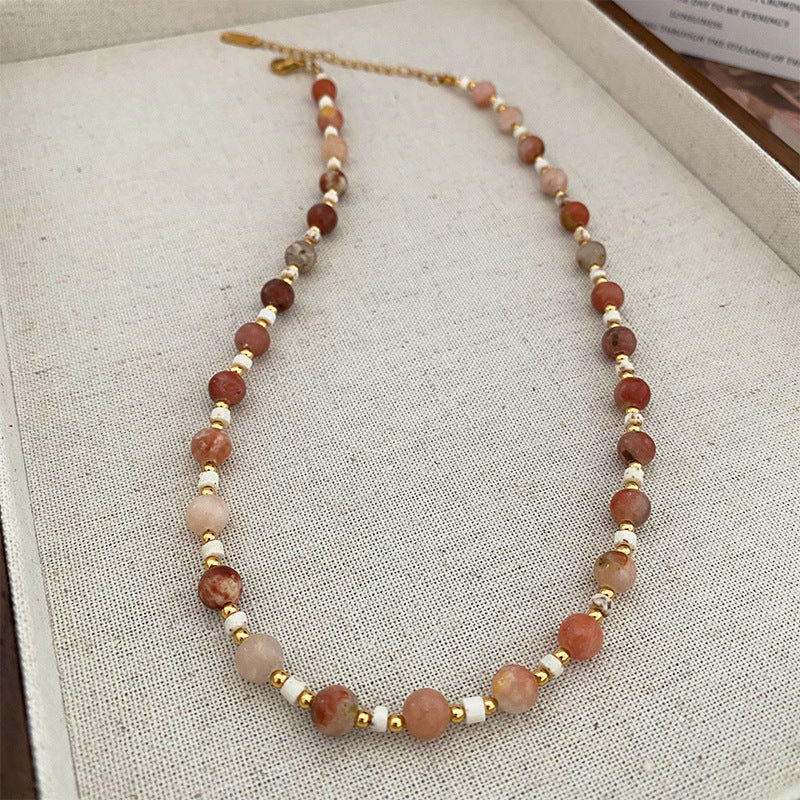 Collar con candado apilado de colores con cuentas de piedra natural de planeta en degradado novedoso
