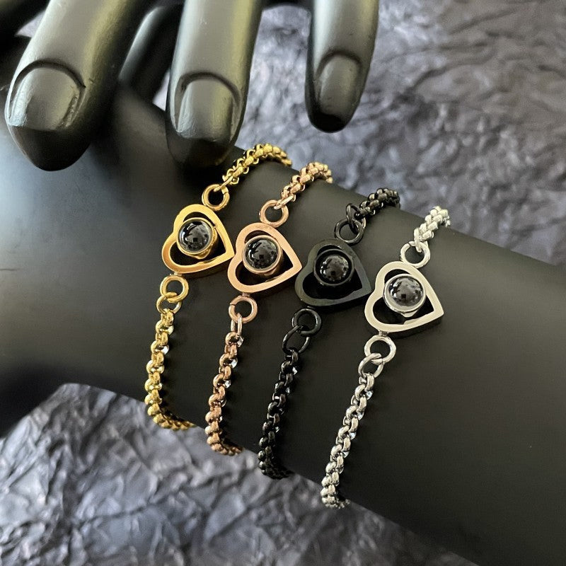 Pulsera con proyección de fotos en forma de corazón
