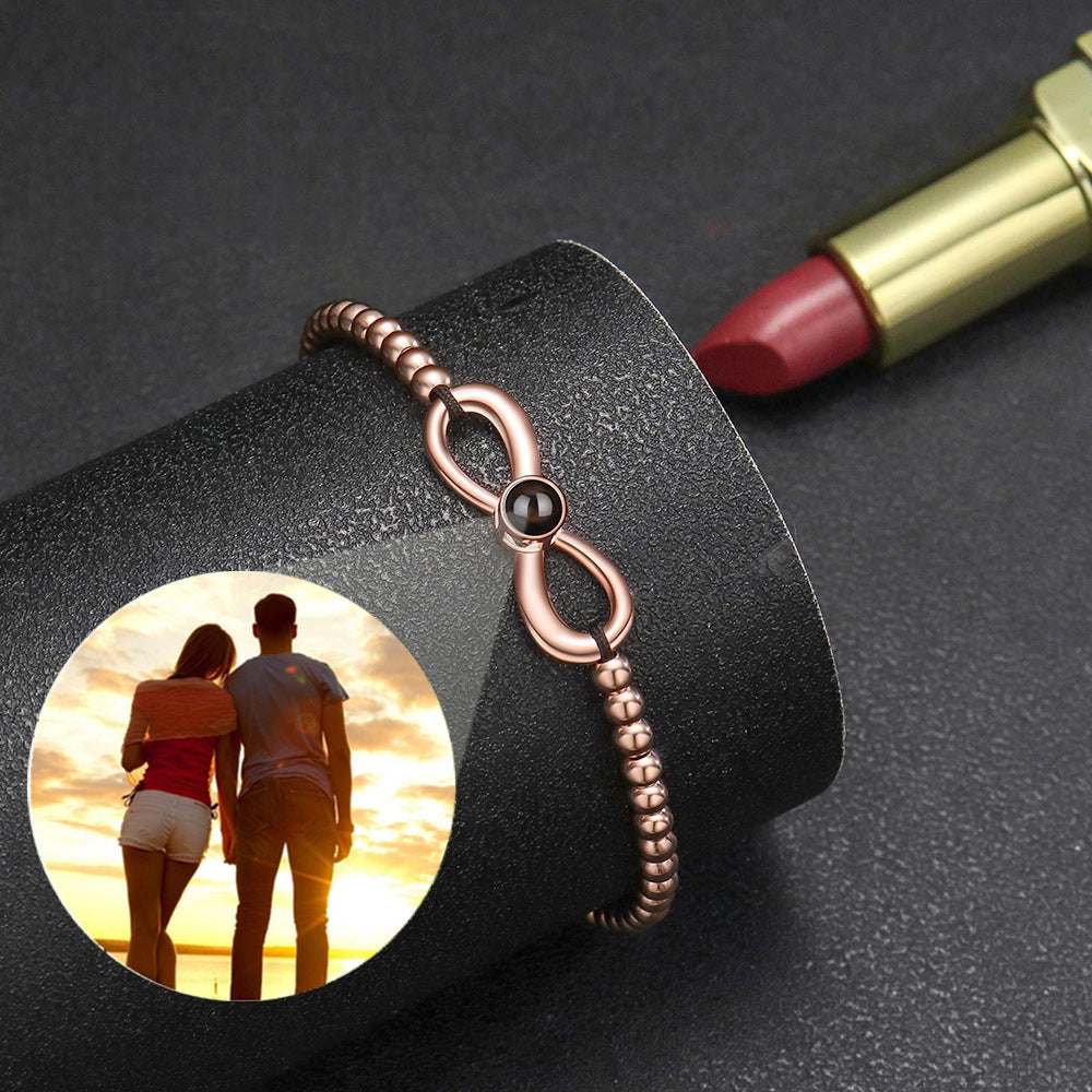 Pulsera de cuentas de latón con lazo y proyección de fotos