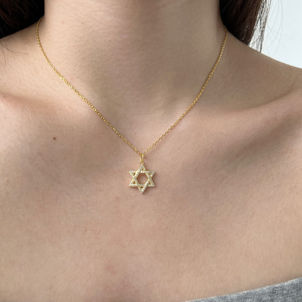 Collar con colgante de estrella de seis puntas con circonitas, personalidad elegante y exquisita.