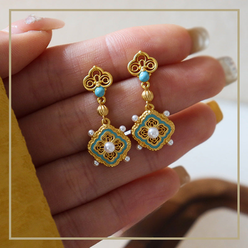 Pendientes de perlas de trébol de cuatro hojas de estilo antiguo chino de alta gama