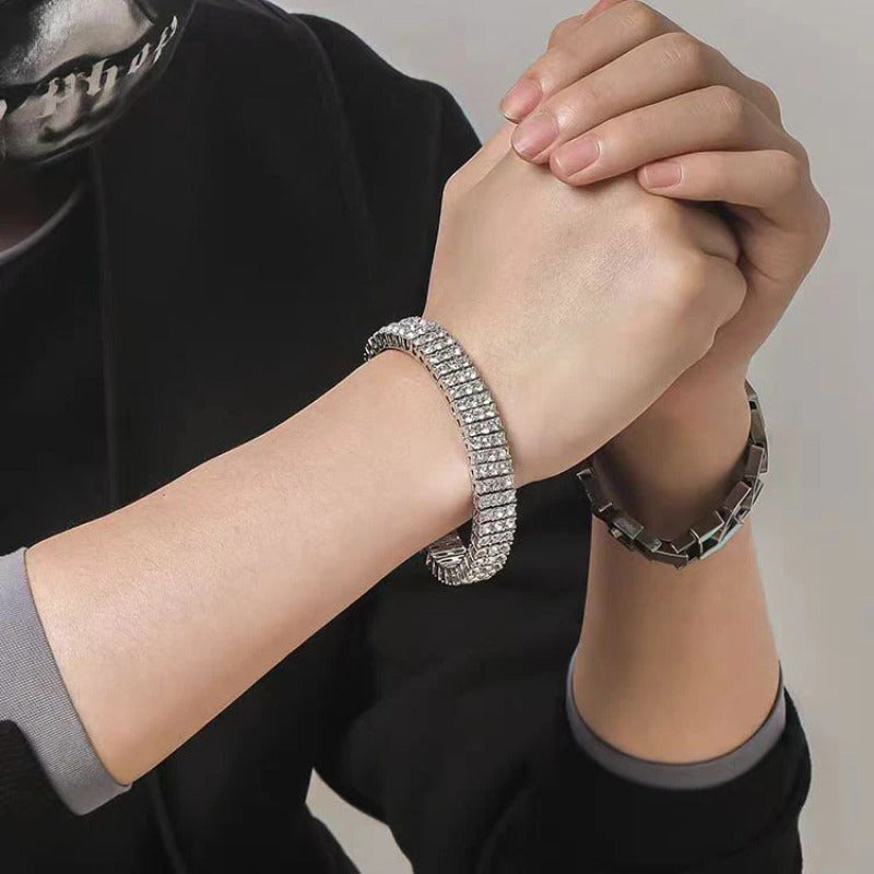 Pulsera de varias hileras de circonita cúbica, moderna, atrevida y brillante✨闪耀方晶锆石宽版手链✨