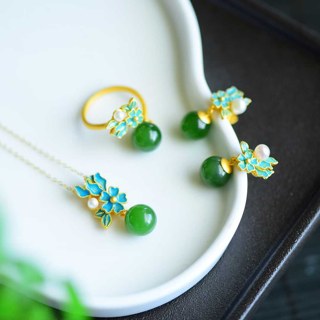 925 Silver Inlaid Nephrite (Green Jade) "Everlasting Flower & Dream Recall" Set