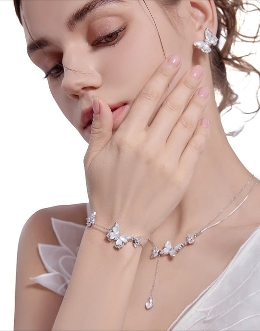 Butterfly fluttering bracelet