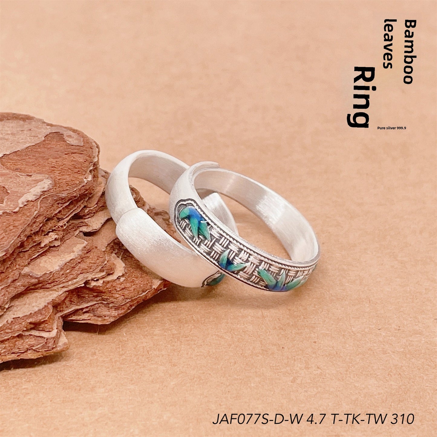 Anillo de plata de ley con hoja de bambú esmaltada y flor de melocotón