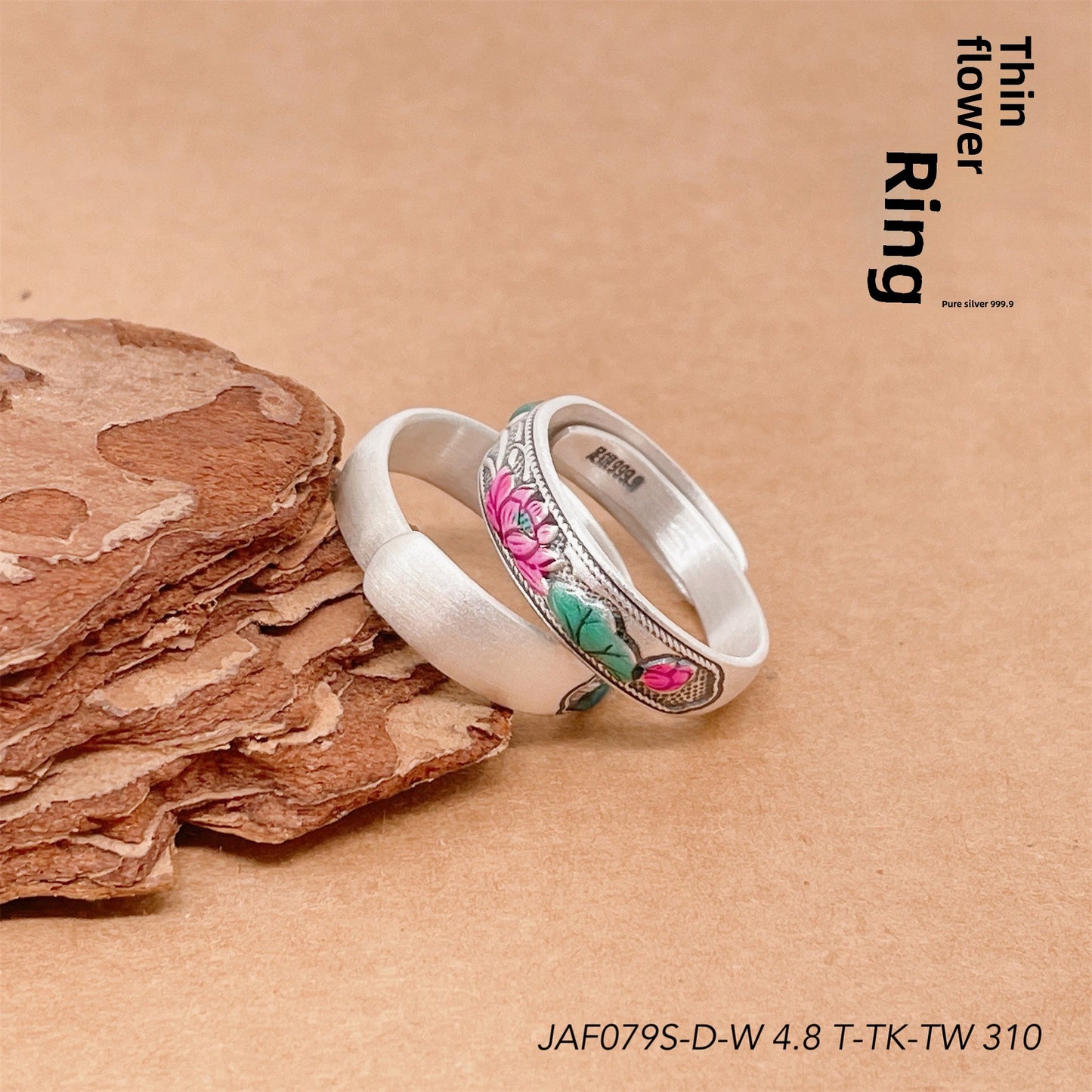 Anillo de plata de ley con hoja de bambú esmaltada y flor de melocotón