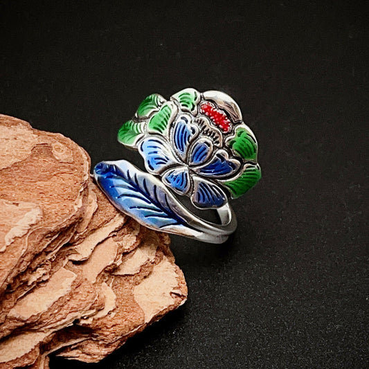 Anillo de plata de ley con peonía de moda