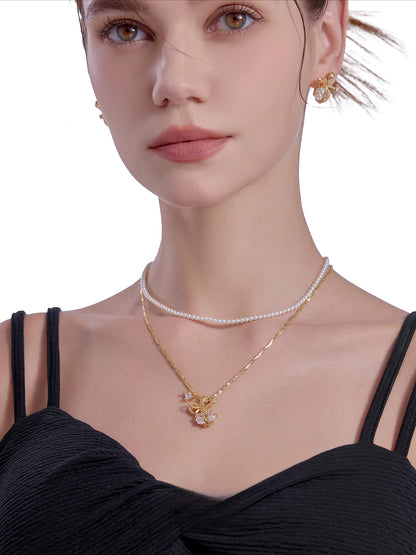 Bow tie necklace