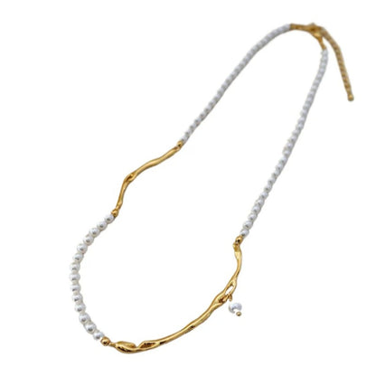 Collar elegante de perlas vintage de alta gama
