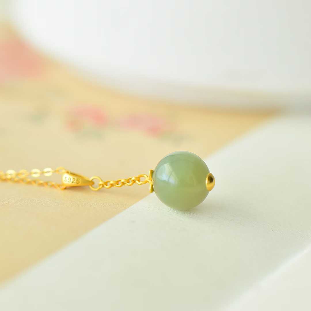 925 Silver-Inlaid Hetian Jade Pendant (Sunny Water Variety, 10mm Bead, Plain Silver Style)