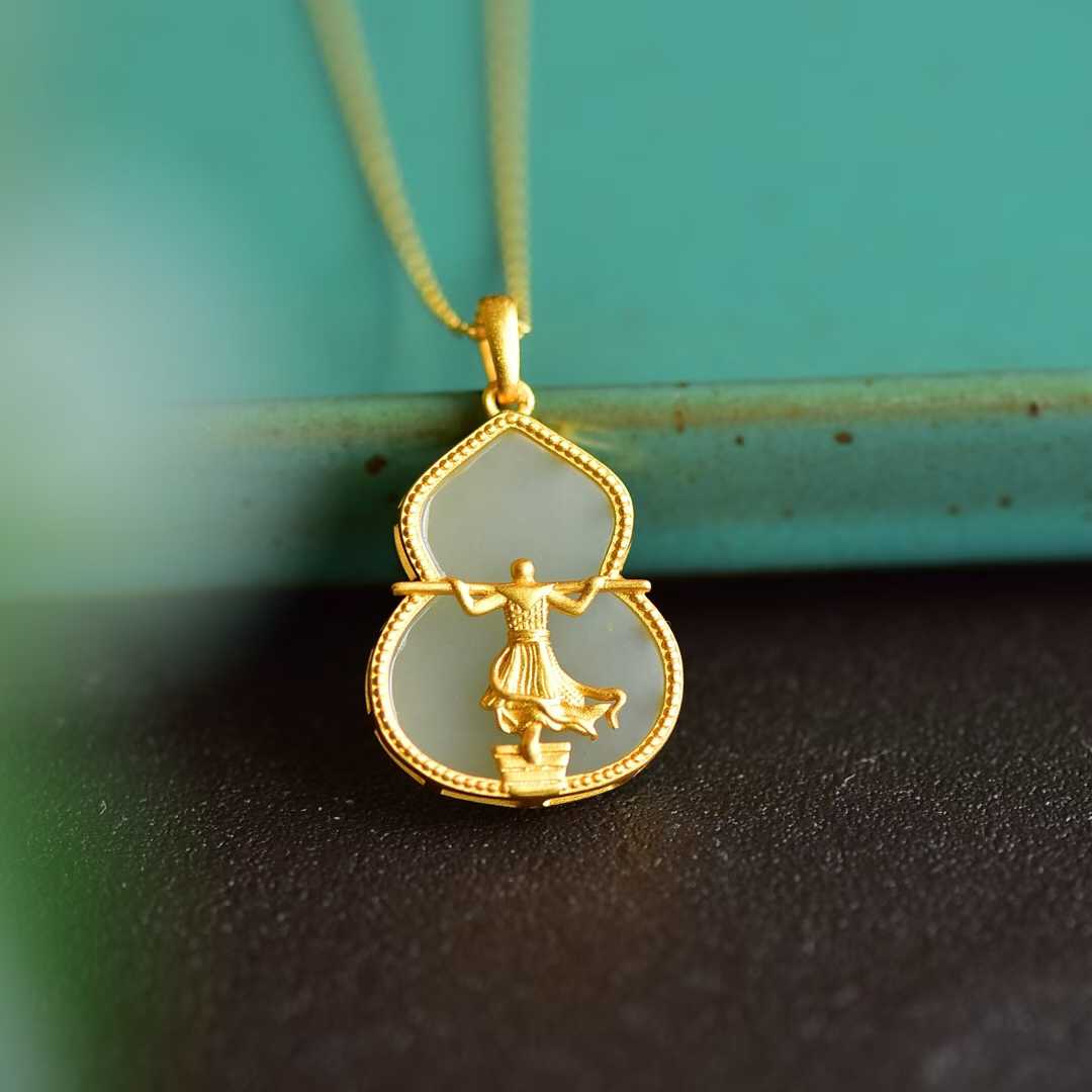 925 Silver Inlaid Nephrite "The Return of the Great Sage" Pendant