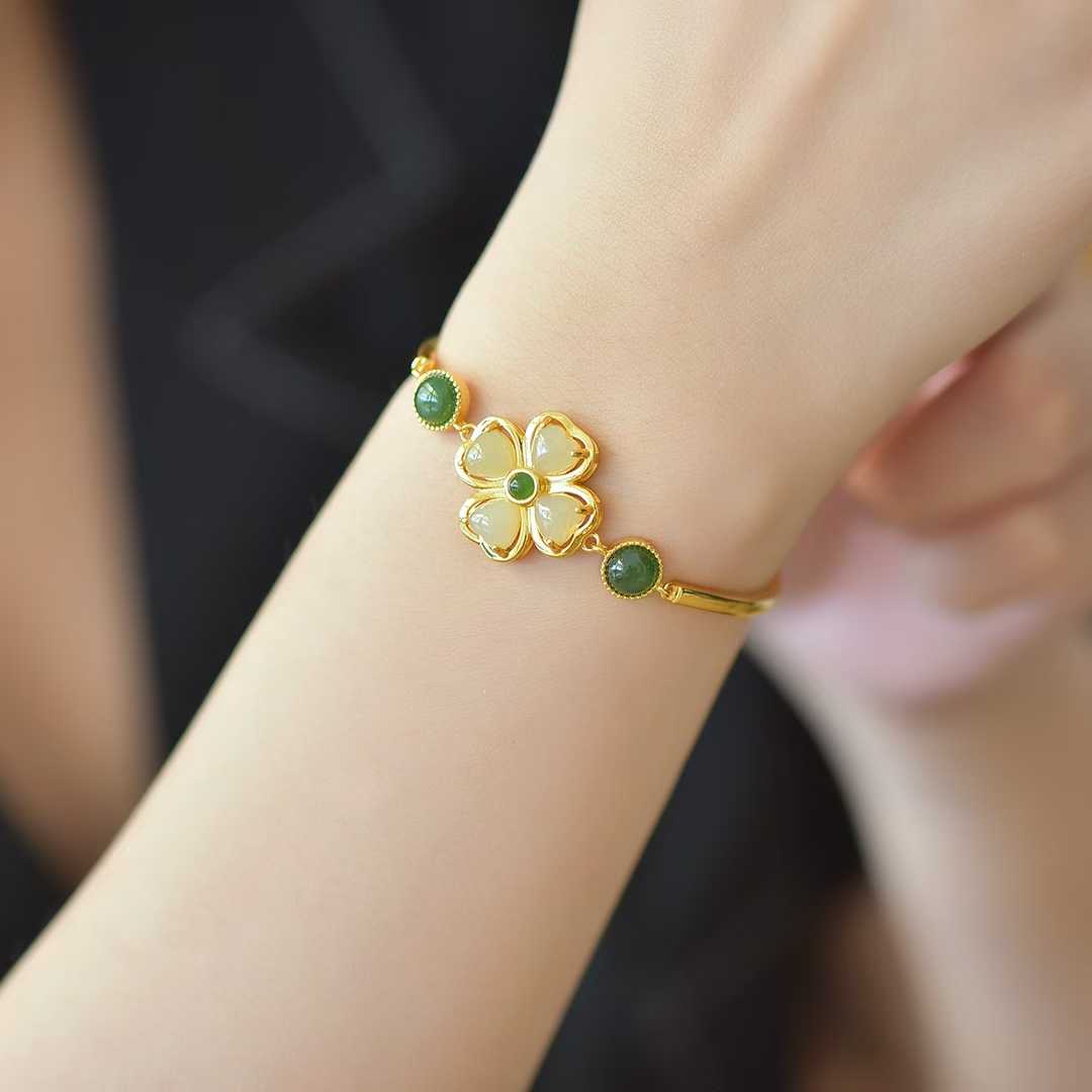 925 Silver Inlaid Hetian Nephrite "Luck Arrives" Four-Leaf Clover Bracelet