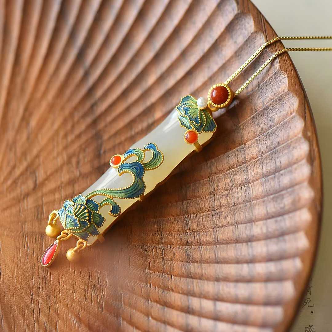 S925 Silver Inlaid Hetian Nephrite "Prosperity & Auspiciousness" Pendant