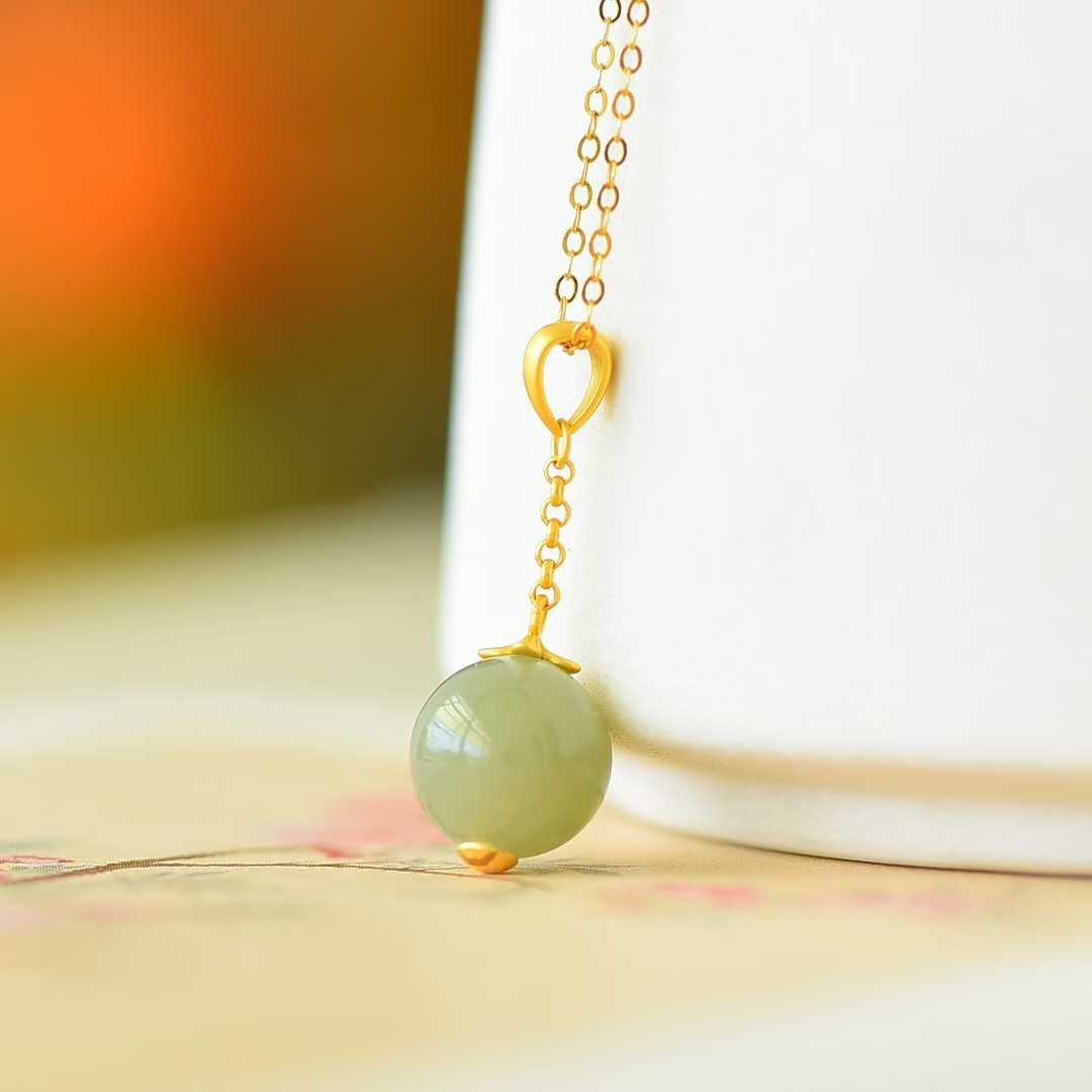 925 Silver-Inlaid Hetian Jade Pendant (Sunny Water Variety, 10mm Bead, Plain Silver Style)