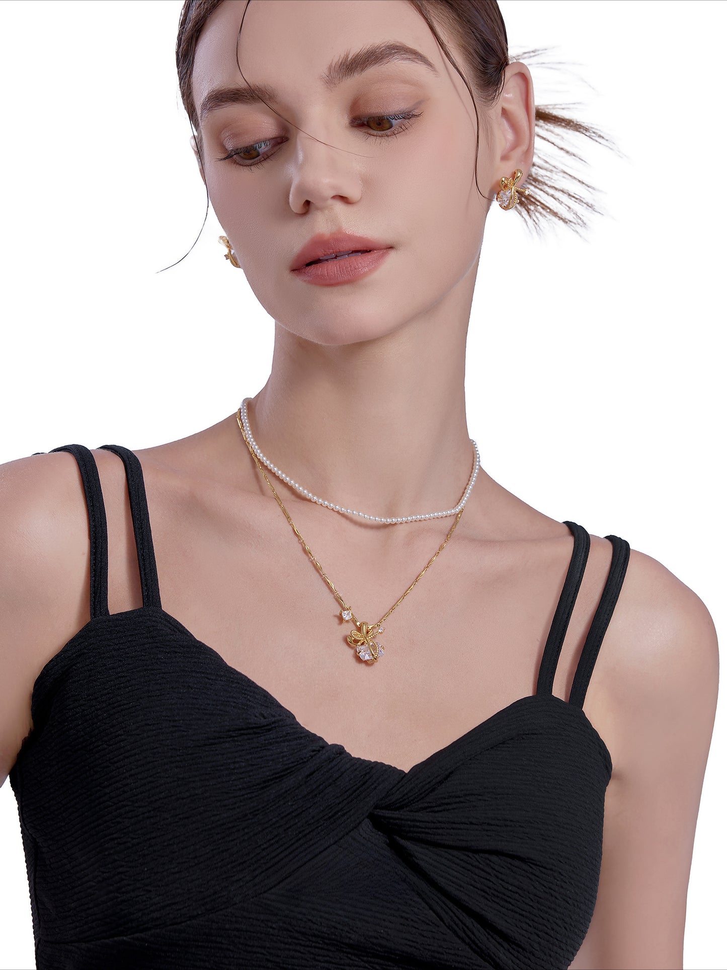 Bow tie necklace