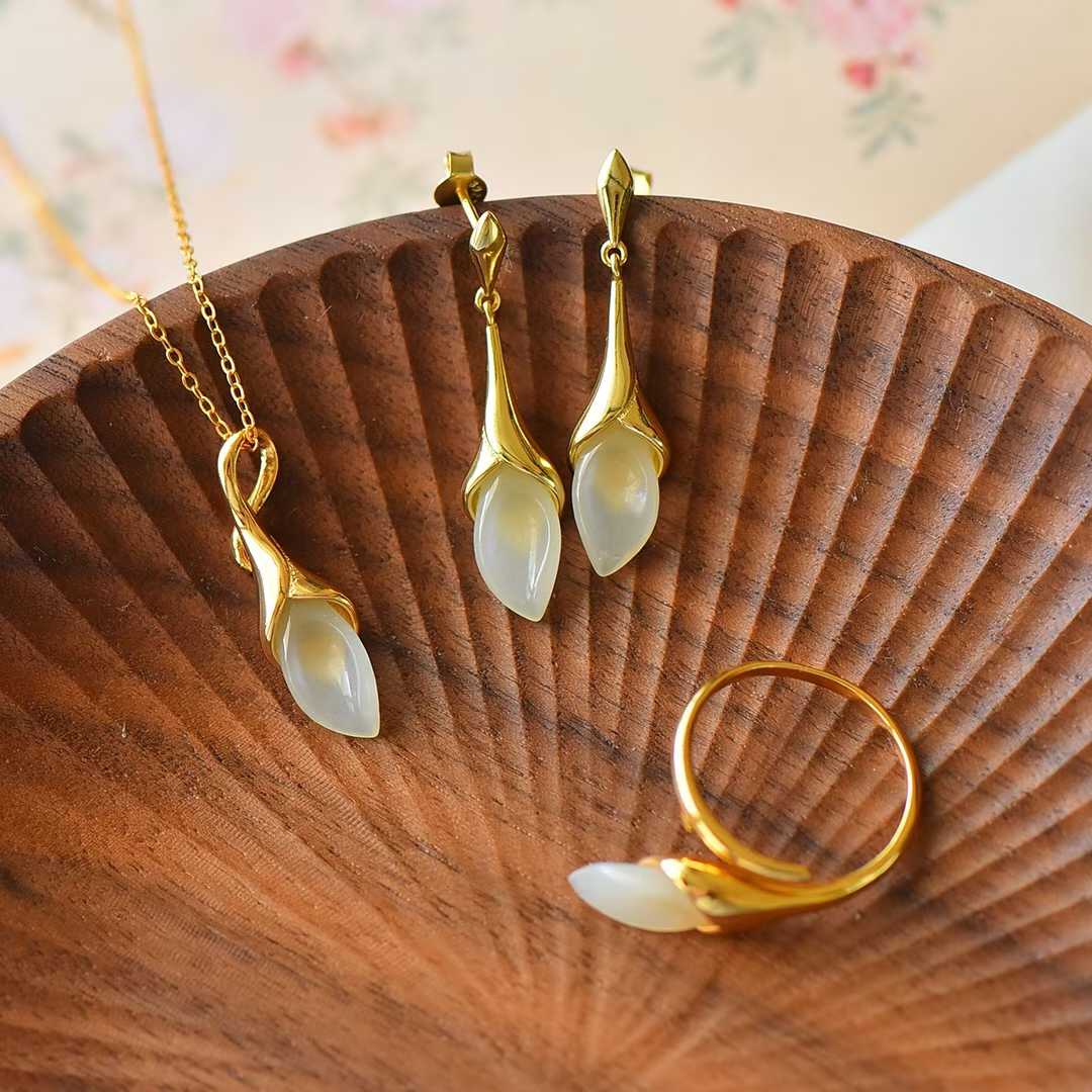 Ancient-Style Silver Inlaid Nephrite Rose Three-Piece Set