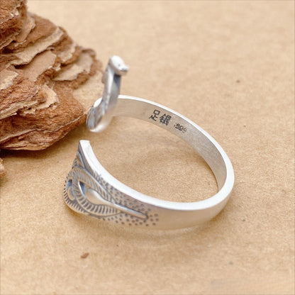Anillo étnico de pavo real en plata de ley