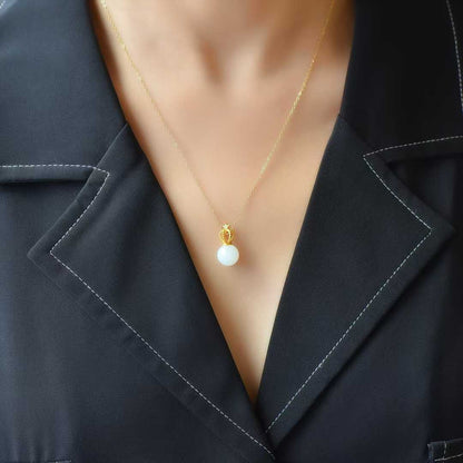 925 Silver Inlaid Nephrite Crown Pendant