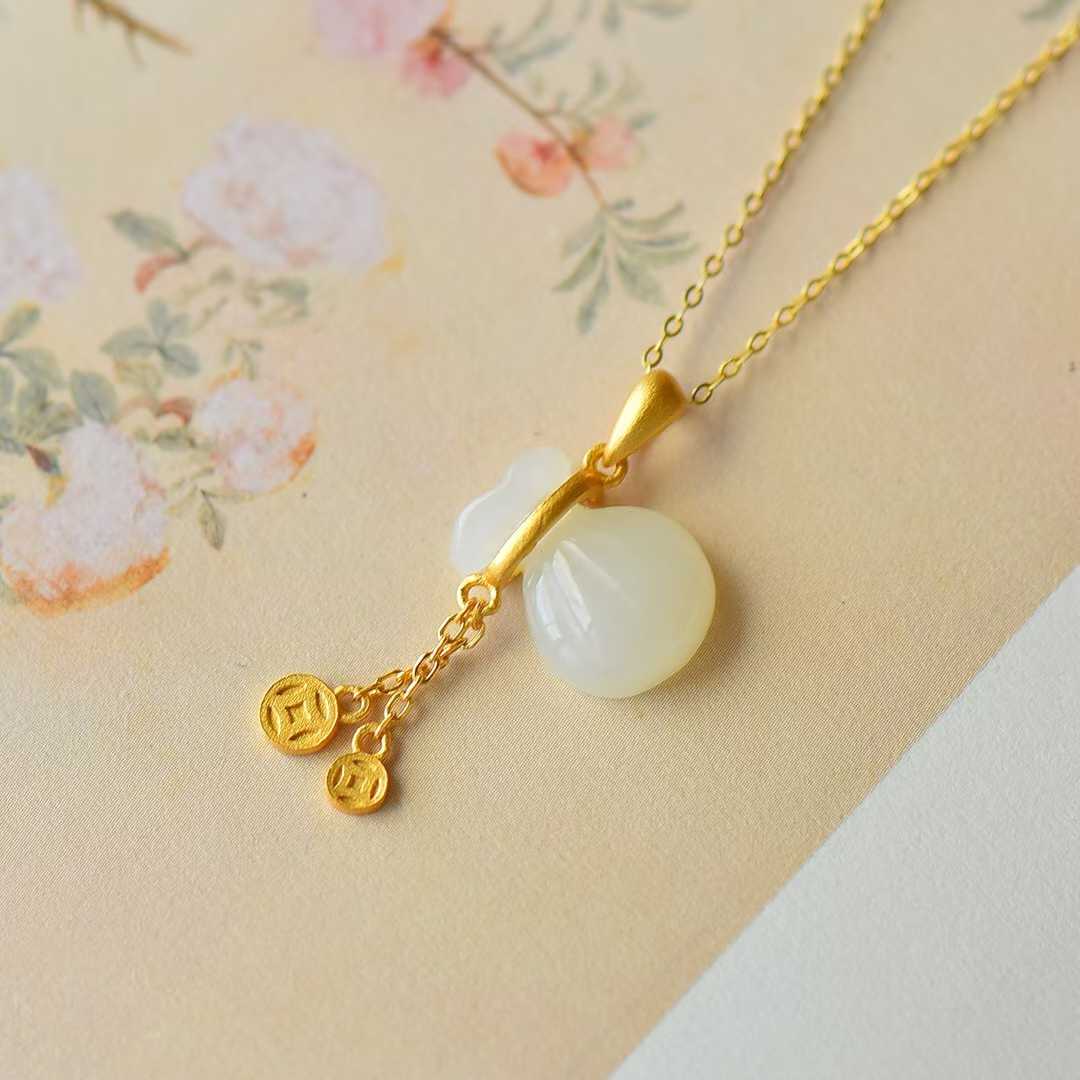 Vintage-Style Silver Inlaid Nephrite "Money Bag" Plain Silver Pendant