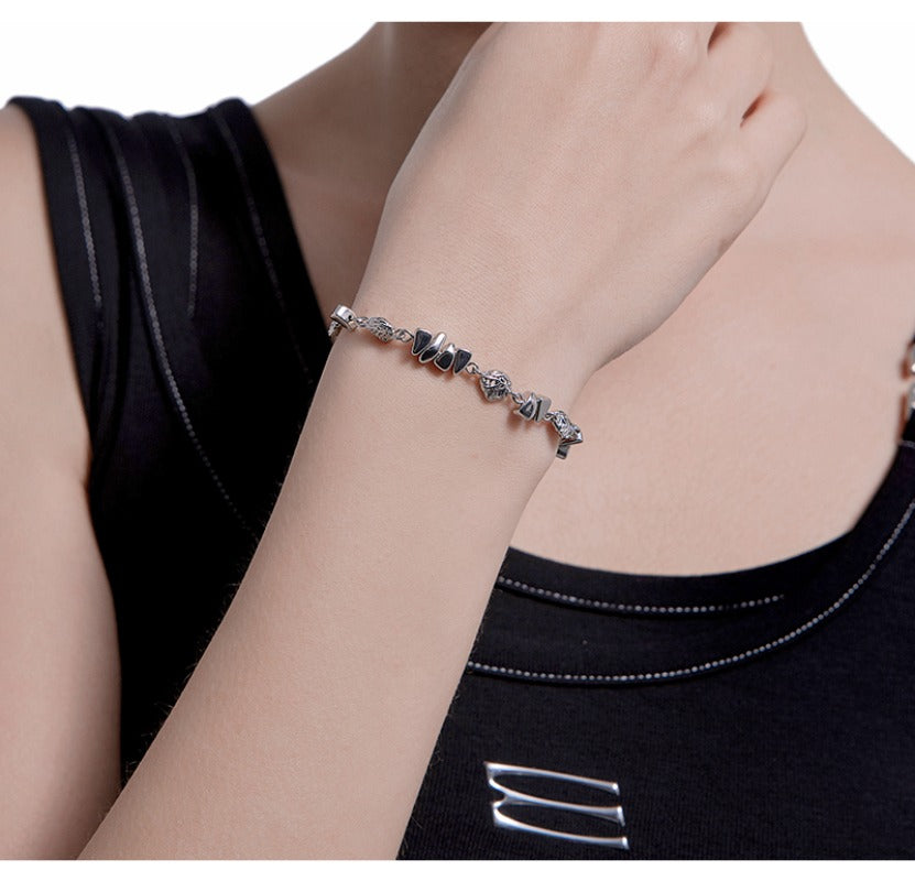 Pulsera de metal estilo europeo y americano. 
