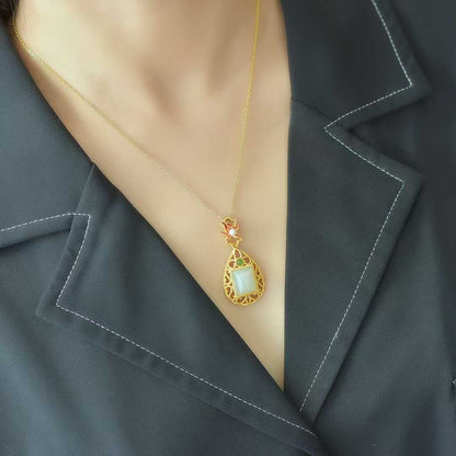 925 Silver Inlaid Nephrite Daffodil Filigree Pendant