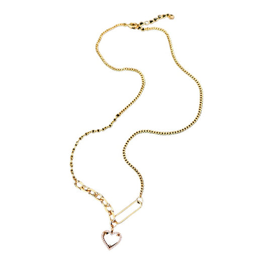 Collar de corazón negro de alta gama para mujer.